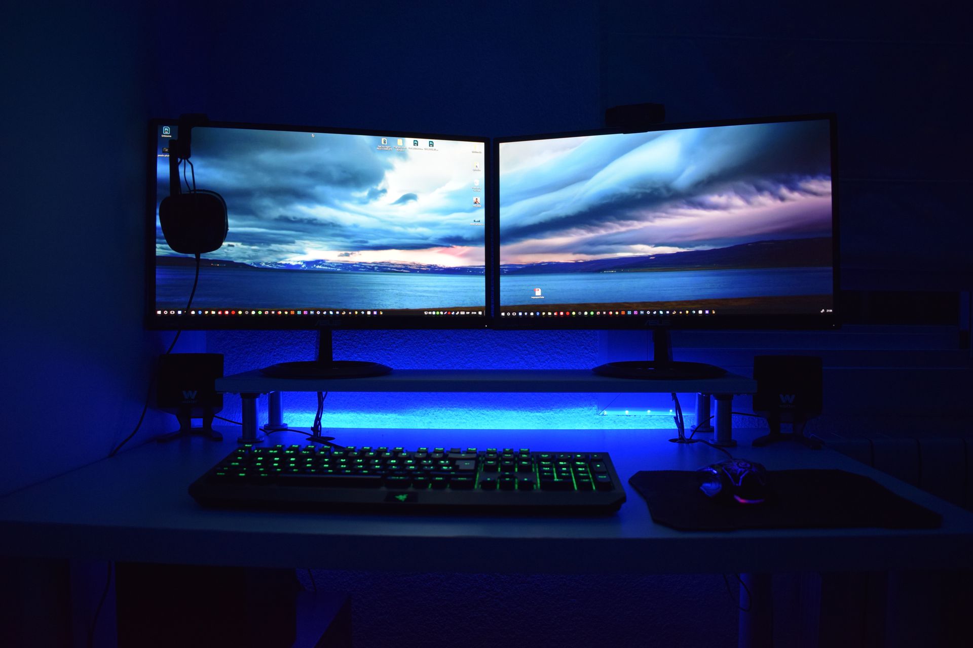 escritorio set up gaming